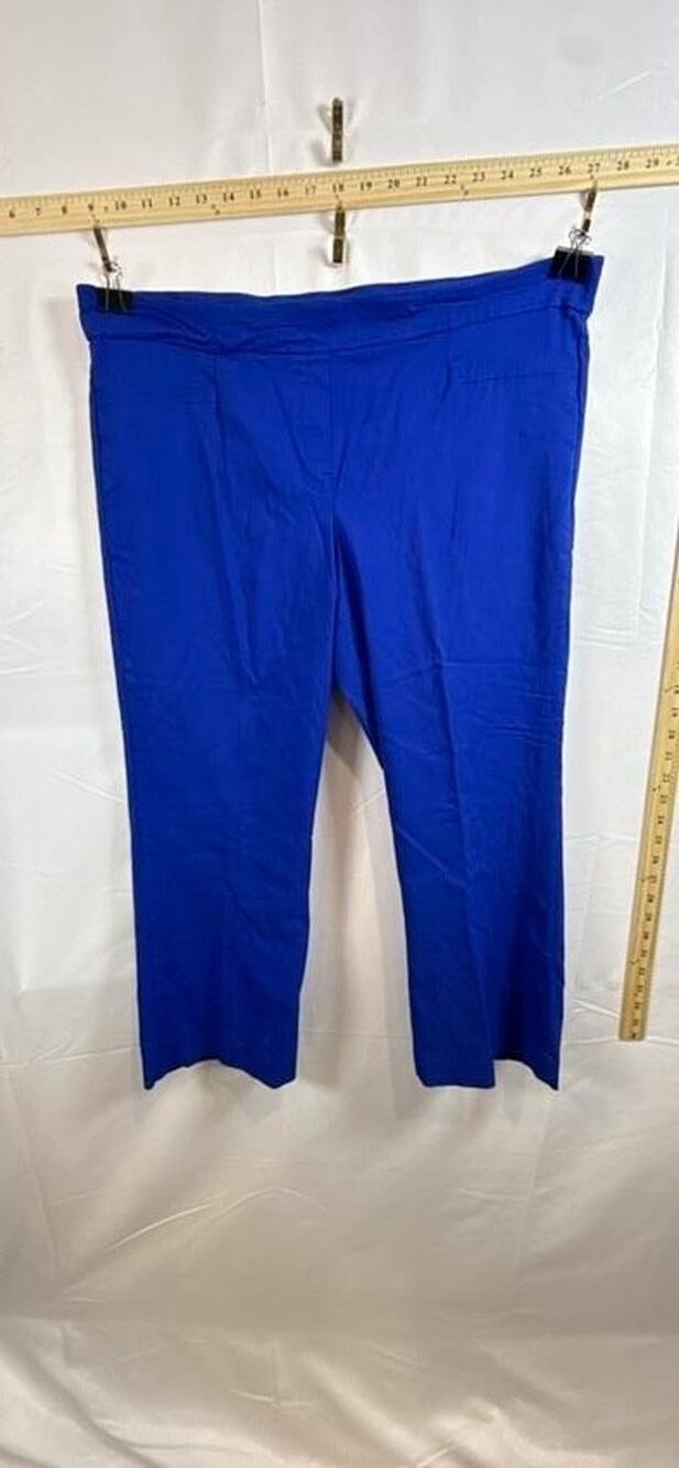Briggs New York Women's Size 16 Royal Blue Pull On Ankle Cropped Dress Pants